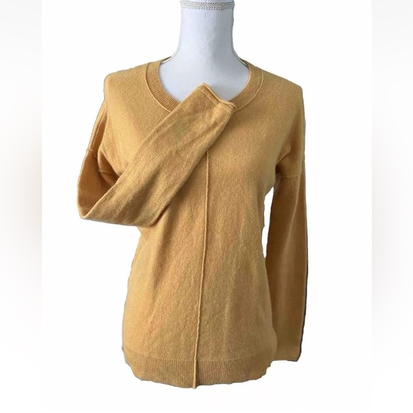 Tahari Pure Luxe Cashmere Women's Yellow Sweater Pullover Crew Neck Size S - Picture 3 of 11